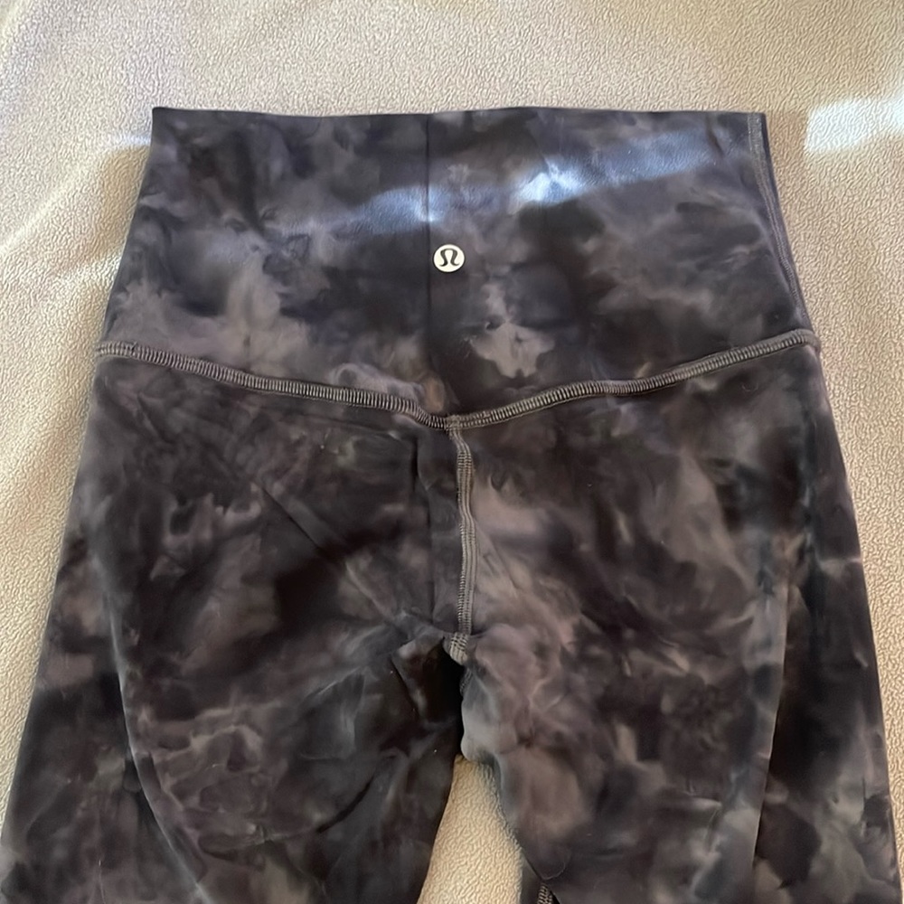 Lululemon align high-rise crop 21”